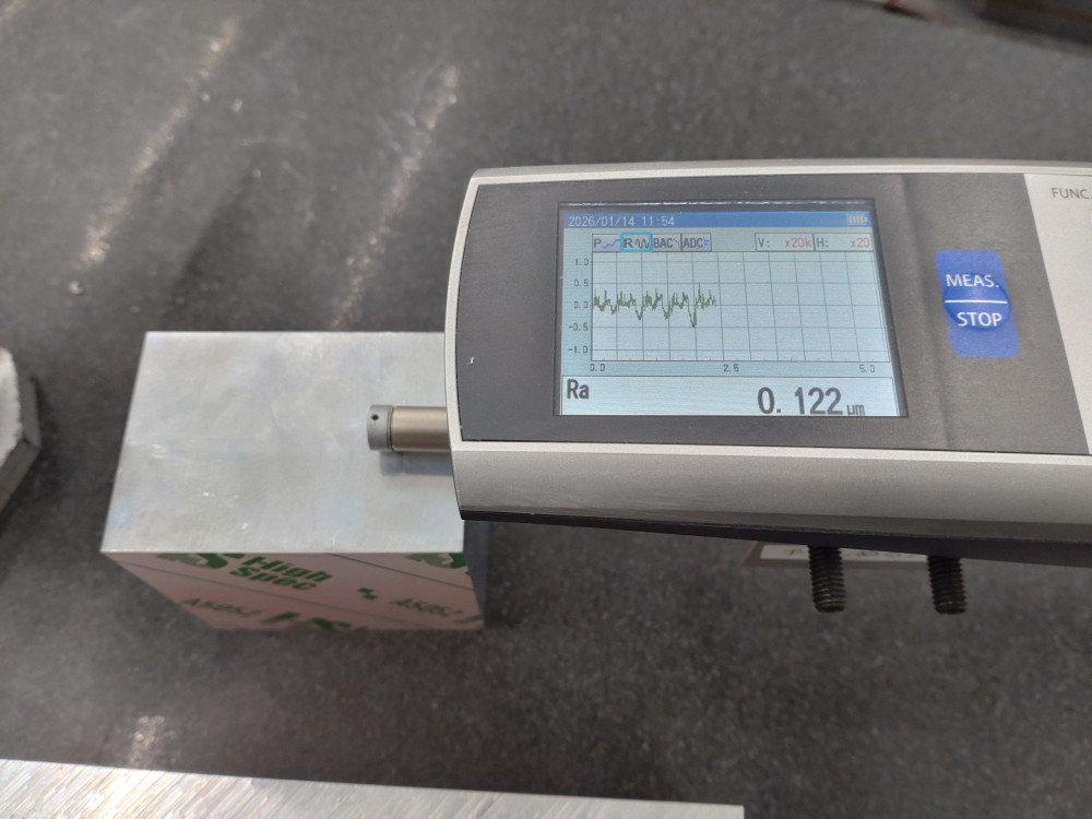 塚原製作所 岐阜県 切削加工 | CNC切削加工（3軸・5軸）、試作・短納期・高精度・少量・量産対応 | 高精度な金属・樹脂対応 複雑形状切削加工