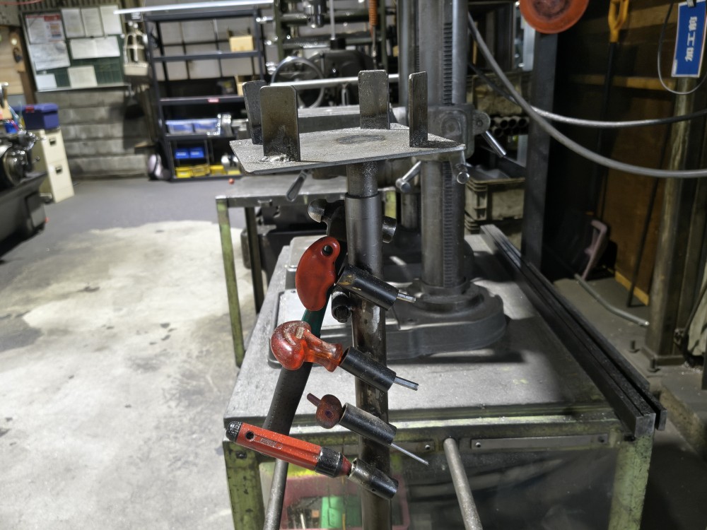 塚原製作所 岐阜県 切削加工 | CNC切削加工（3軸・5軸）、試作・短納期・高精度・少量・量産対応 | 高精度な金属・樹脂対応 複雑形状切削加工